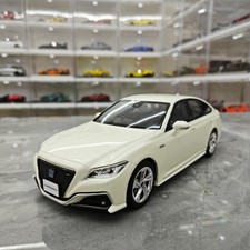KYOSHO 1:18 Toyota Crown RS ADVANCE Resin Unopenable Simulation Car Model