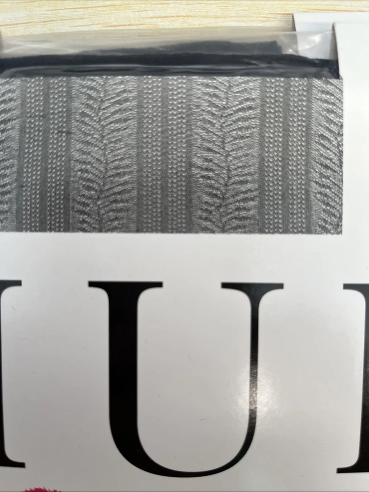 Pantimedias HUE para mujer Leafy Vines Sheer CT hechas en EE. UU. acero negro talla 2 Foto 2 de 4