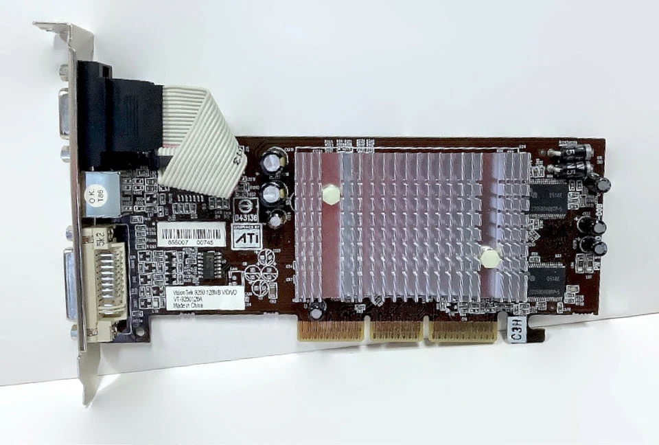  VisionTek 248094 Radeon 9250 AGP 128MB DDR VGA Video Graphics Card - Image 2 of 4