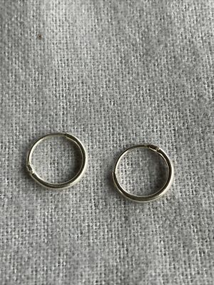 Vintage 925 Sterling Silver 6mm (3/8 ) Hollow Hoop Earrings 0.3 Grams ~ J35