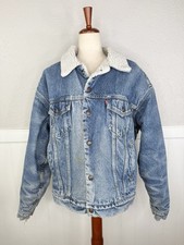 Vtg Levi  s Sherpa Denim Trucker Blue Jean Jacket Worn Size L USA 80s 90s Read