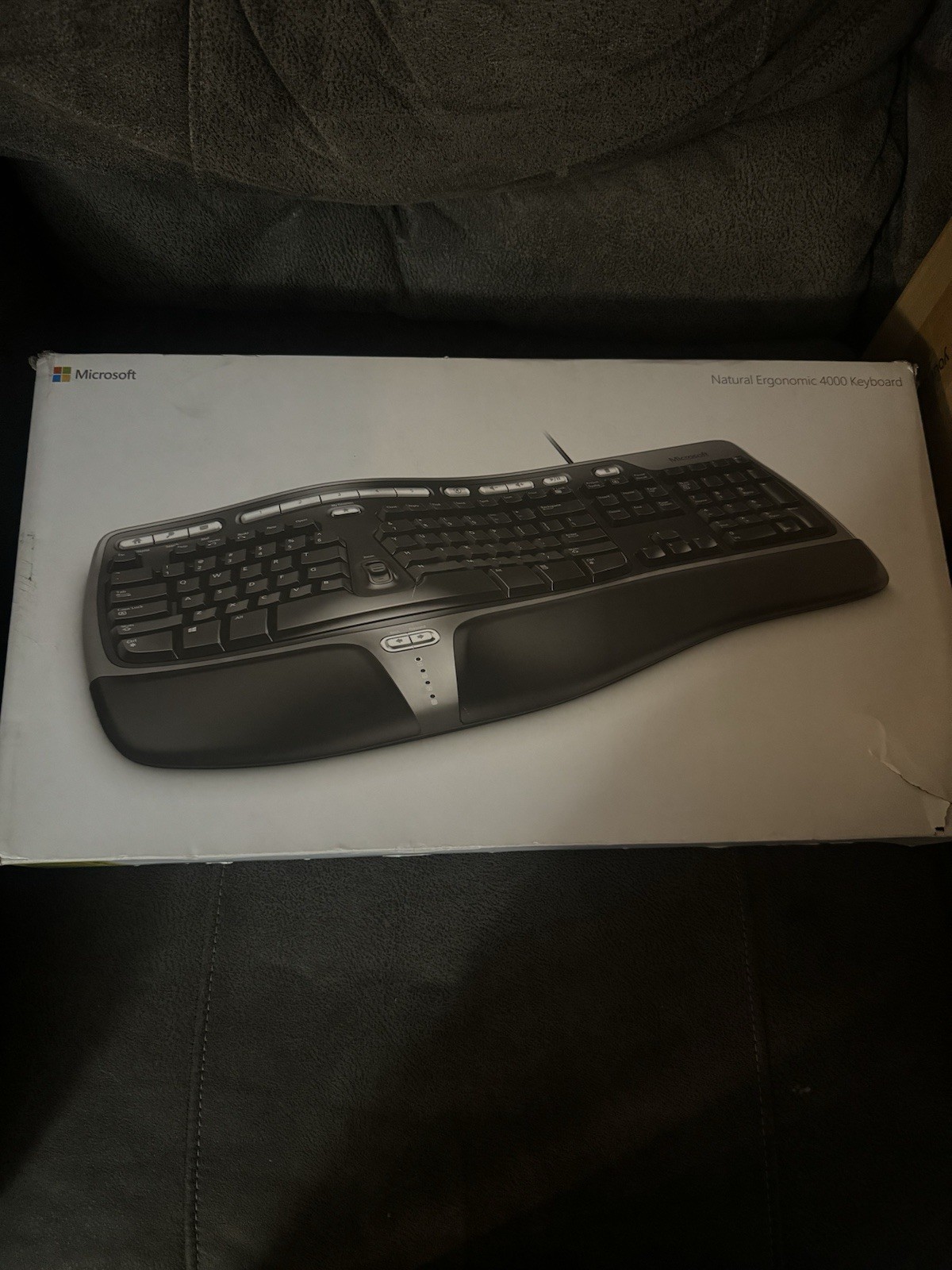 Microsoft Natural Ergonomic 4000 WIRED Keyboard (1048) - Open Box