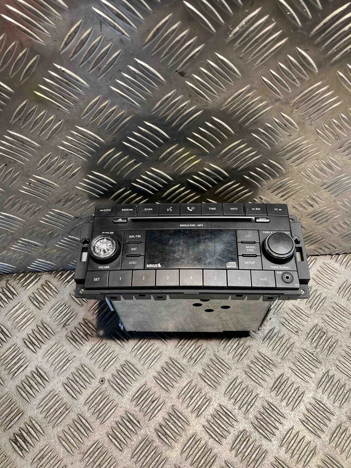 CHRYSLER 300C LX Radio Stereo Sirius CD MP3 Player Kopf Einheit P05064421af - Bild 2 von 4