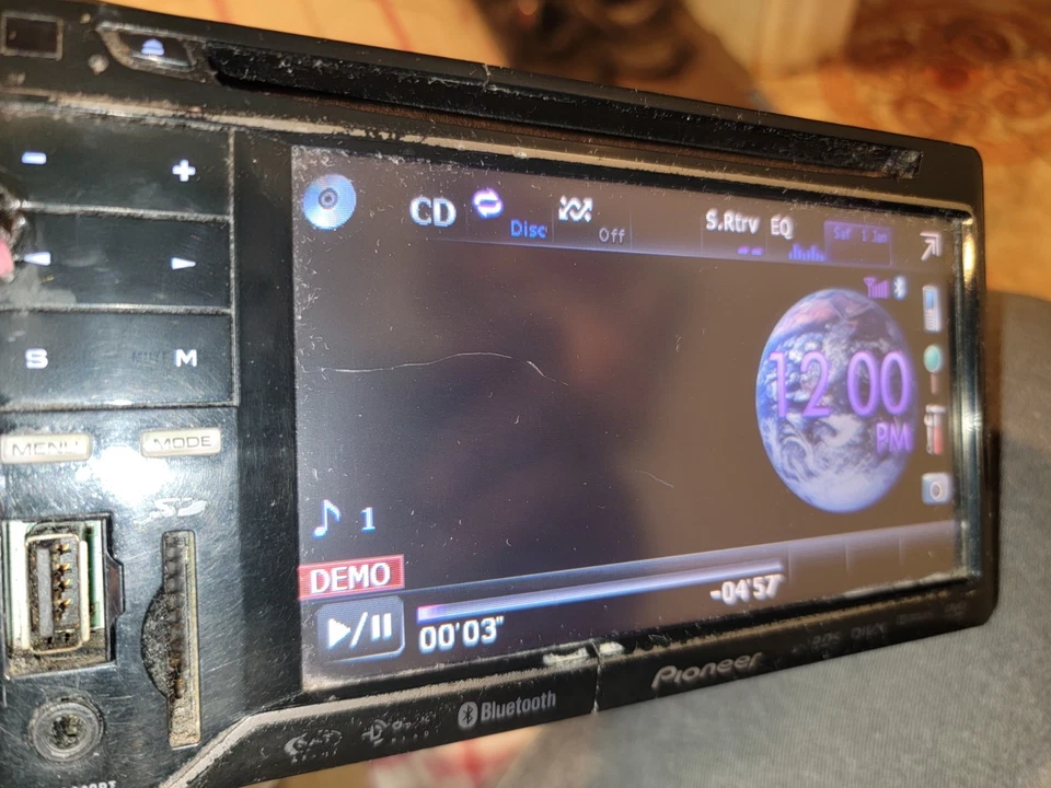 Pioneer AVH-P3300BT 5.8-inch Car DVD Player - Image 2 of 4