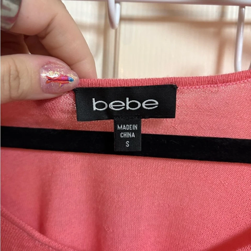 Suéter de Colección Y2K Bebe Lentejuelas 100% Cachemira Rosa Ala de Murciélago Foto 4 de 4