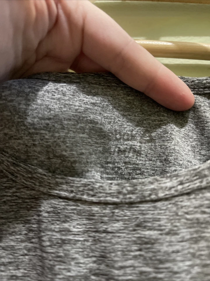 Camiseta sin mangas Reebok Warriors para mujer talla mediana nueva sin etiquetas gris Foto 4 de 4