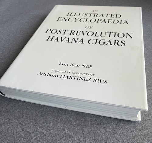 An Illustrated Encylopaedia of Post Revolution Havana Cigars Hardcover Min Ron N - 第 3/24 張圖片
