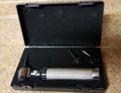 RA Bock Diagnostics 3.2V Bright White LED Otoscope Kit Specula Adaptor & Case