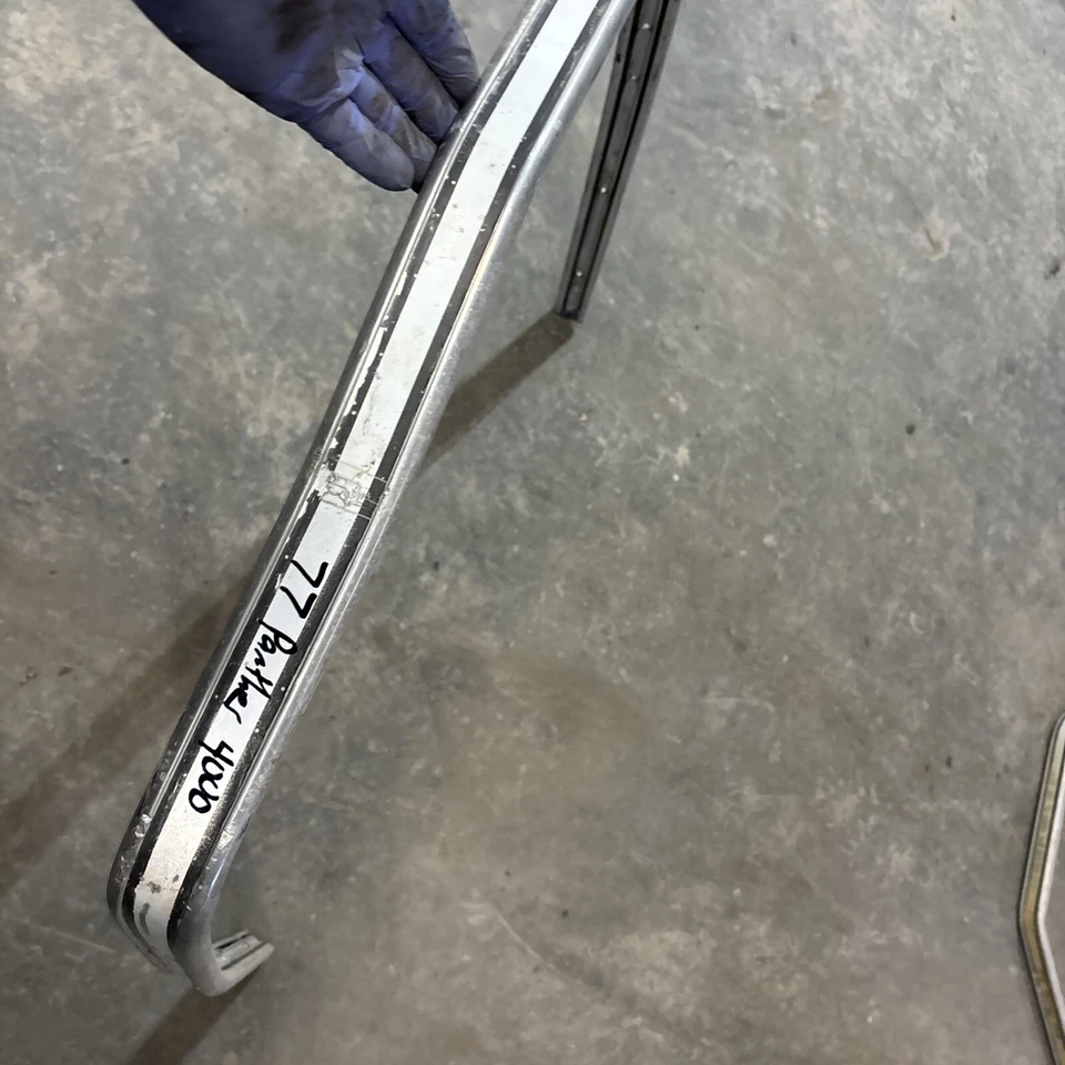 Moto de nieve Arctic Cat Panther 4000 1977 vintage parachoques delantero bueno Foto 2 de 4