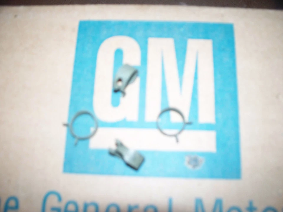 Abrazadera de línea de combustible Buick Olds GS gran sport Cutlass 442 Skylark f-85 64-74 NOS Foto 2 de 3