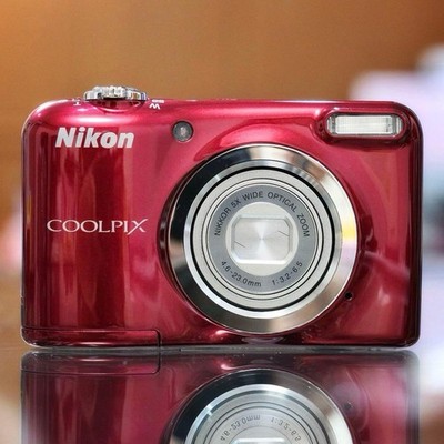Nikon COOLPIX A10 Red Compact Digital Camera 16.1MP Tested Working
