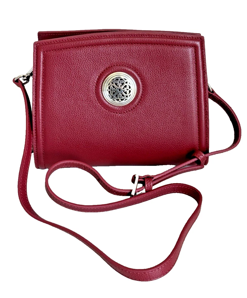 Nuevo monedero organizador Brighton Ferrara Giulia 2025 - rojo rubí - venta al por menor $475 H38157