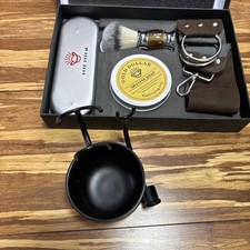 Gold Dollar Straight Razor Shaving Kit With Cup And Holder