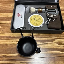 Gold Dollar Straight Razor Shaving Kit With Cup And Holder