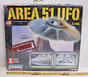 LINDBERG AREA 51 UFO FLYING SAUCER MODEL KIT 1:48 BOXED 91006 SEALED