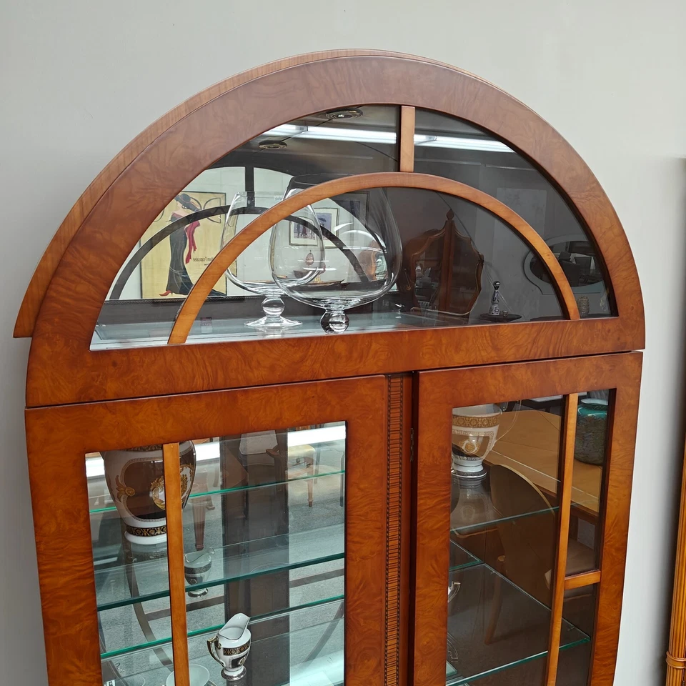 Vitrina de curiosidades de madera italiana única en forma de cúpula - antigua/tradicional Foto 4 de 4