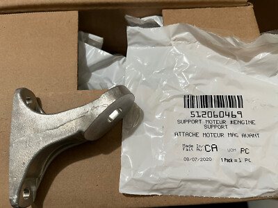 BRAND NEW  Genuine   BRP Ski-Doo 800R ENGINE MOTOR MOUNT BRACKET 512060469