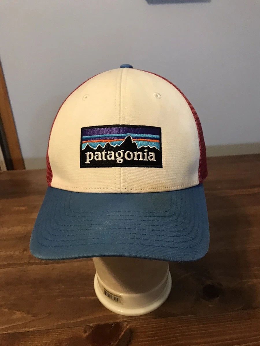 Red white blue patagonia hat hotsell