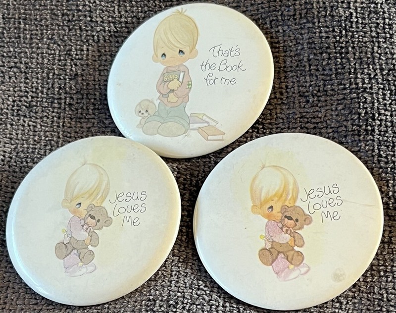 3 Vintage 80s Precious Moments Pinback Buttons Jesus Loves Me That's Book for Me