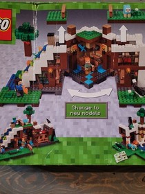 LEGO Minecraft 21134: The Waterfall Base NEW and Factory Sealed, Retired Set