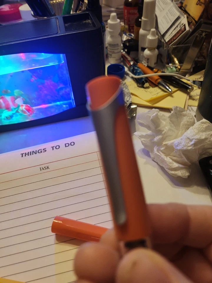 Lamy Safari fountain pen medium In Orange And Yellow.. Classic Fountain Pen Duo - Image 4 of 4