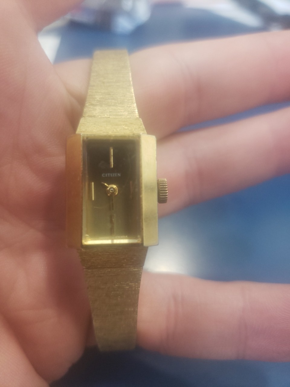 CITIZEN Vintage Gold Tone Lady's Wristwatch 4-677943-YO Wind Up 8063113