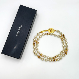 Collana GP lunga con perle di cocco Chanel originale 95A incisa con scatola BA070214