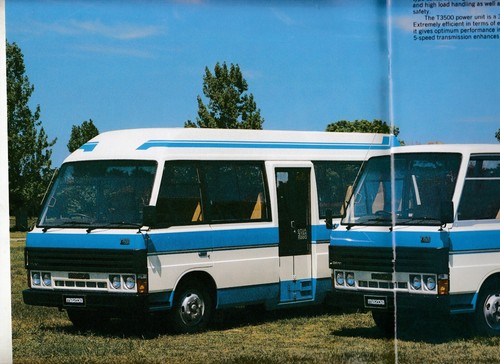 1985 MAZDA T-SERIES T3500 BUS 8p Australian Brochure in English - Picture 2 of 3