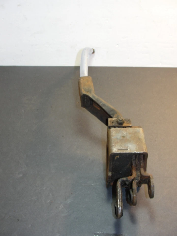 1969 Camaro Hurst Factory 5325 Original GM Shifter 6 8B2 # 3138 DZ 302 Z/28 69 - Image 4 of 4