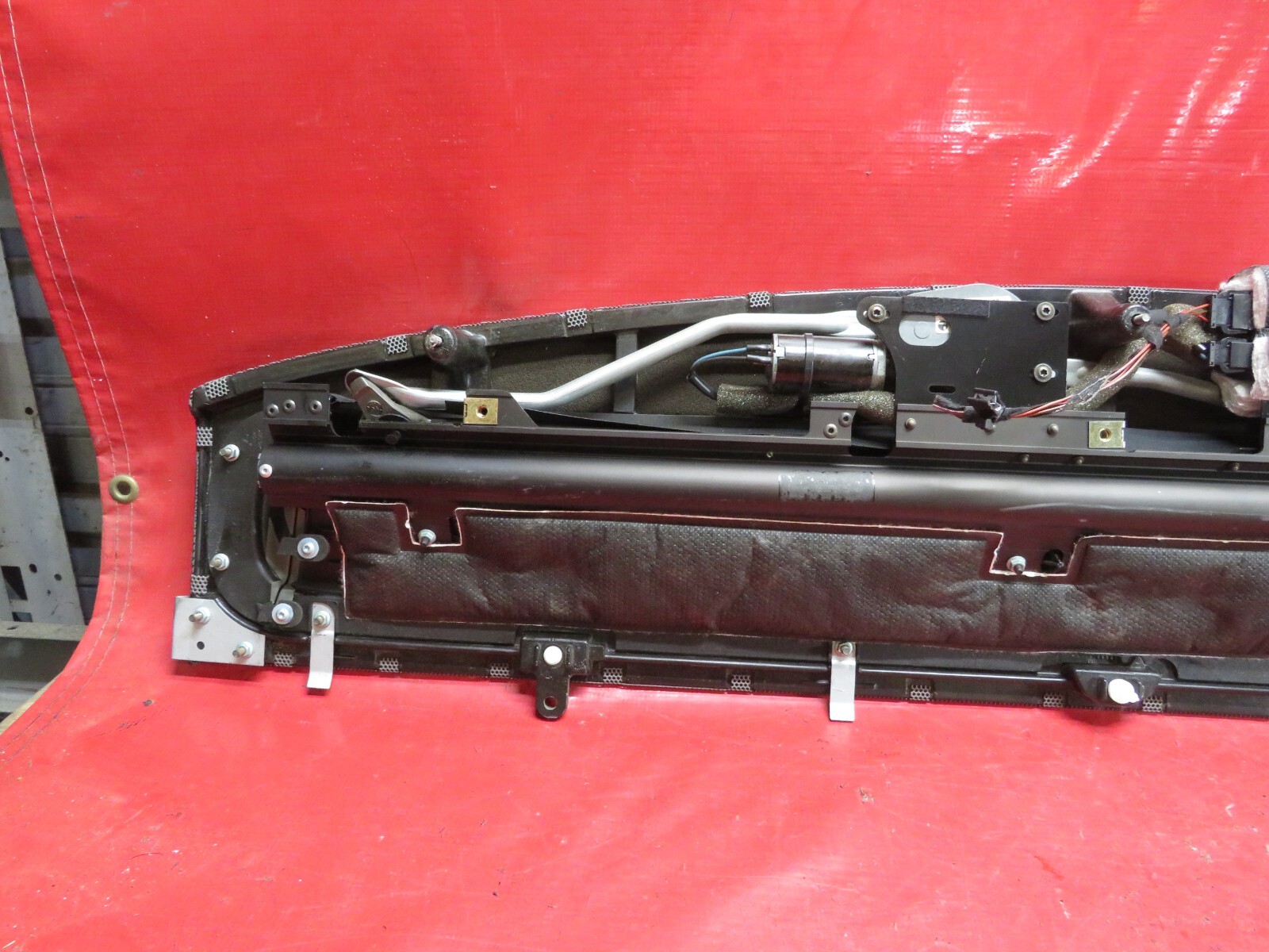 2006 BENTLEY FLYING SPUR REAR DECK LID