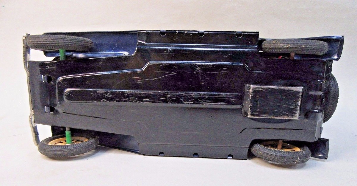 NOREV ANCIEN MODÈLE N°14 Ford Vedette Ambulance Mecanique Friction