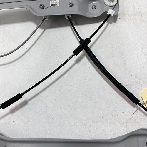 Front Left / Driver Door Window Regulator & Motor GMC Terrain 2018-2023 OEM - Picture 3 of 23