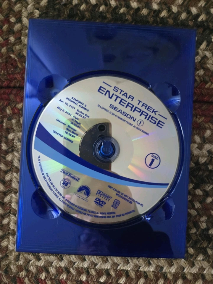 Star Trek Enterprise Season 1 & 2 DVD Box Set - Image 3 of 4