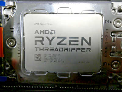 AMD Ryzen Threadripper 2990WX CPU + AzRock X399 Tai Chi