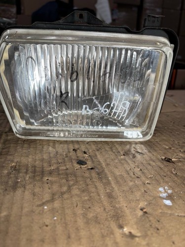 Scheinwerfer links Volkswagen VW Derby I 1 86 24503R7 24503R1 Hella H4