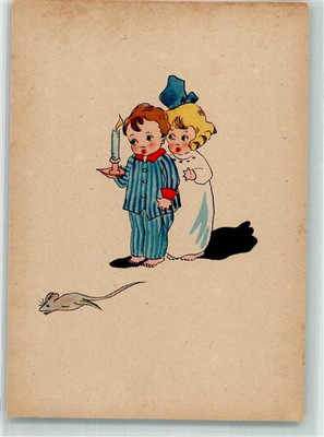 39881634 - Children are amazed, a mouse runs past mice / rats