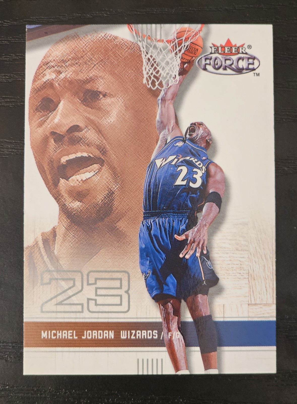 2001 Fleer Force | Michael Jordan | Base #61
