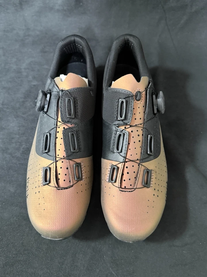 Fizik Tempo Overcurve R4 iridescente EU42 (F37) - Imagem 3 de 4