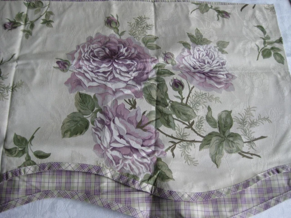 2 cenefas Waverly Fairfield Ambridge rosa amatista lila lavanda floral a cuadros  Foto 2 de 4
