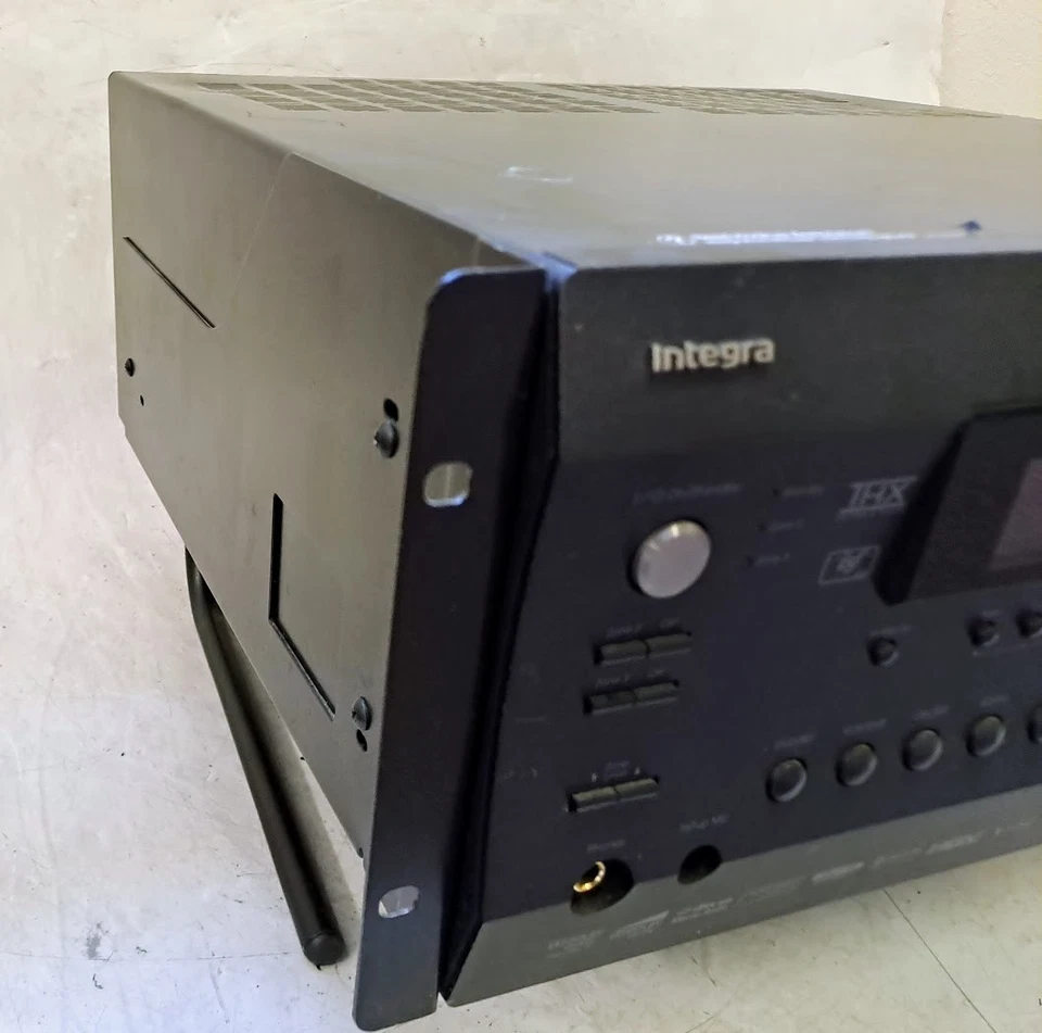 Preamplificador/procesador Integra DHC- 80.1 sin control remoto Foto 3 de 4