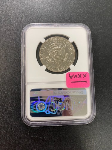 1971 D KENNEDY HALF DOLLAR NGC MS-67 - UNCIRCULATED - CLAD - CERTIFIED SLAB -50C - Picture 2 of 2