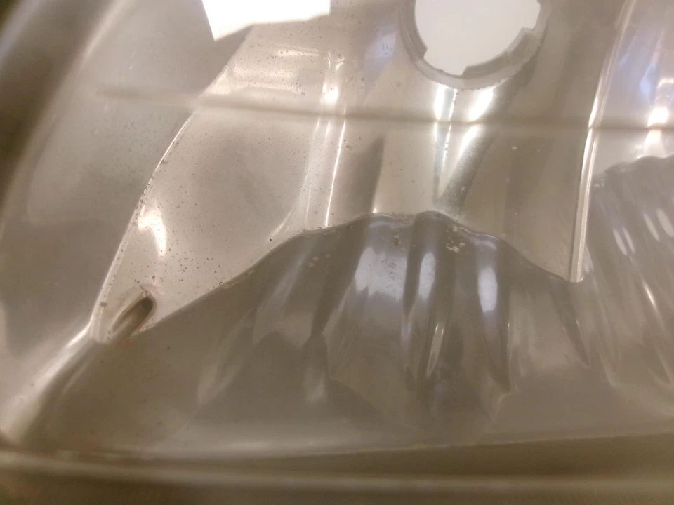 1997 - 2003 Chevrolet Malibu Driver Lh Halogen Headlight OEM - Image 4 of 4