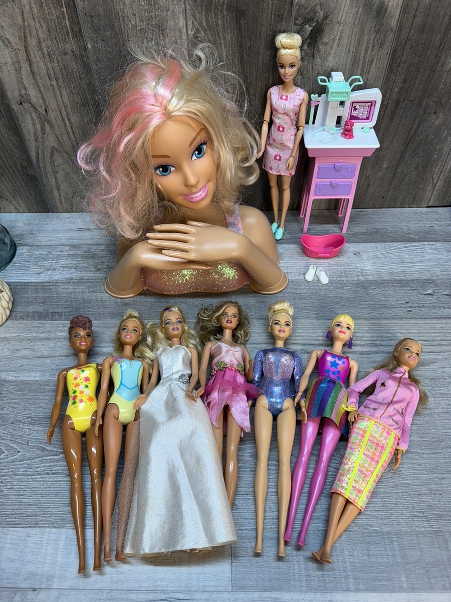 Barbie Lot -Blonde Hair Pink Highlights Styling Head Dolls, Vet Table