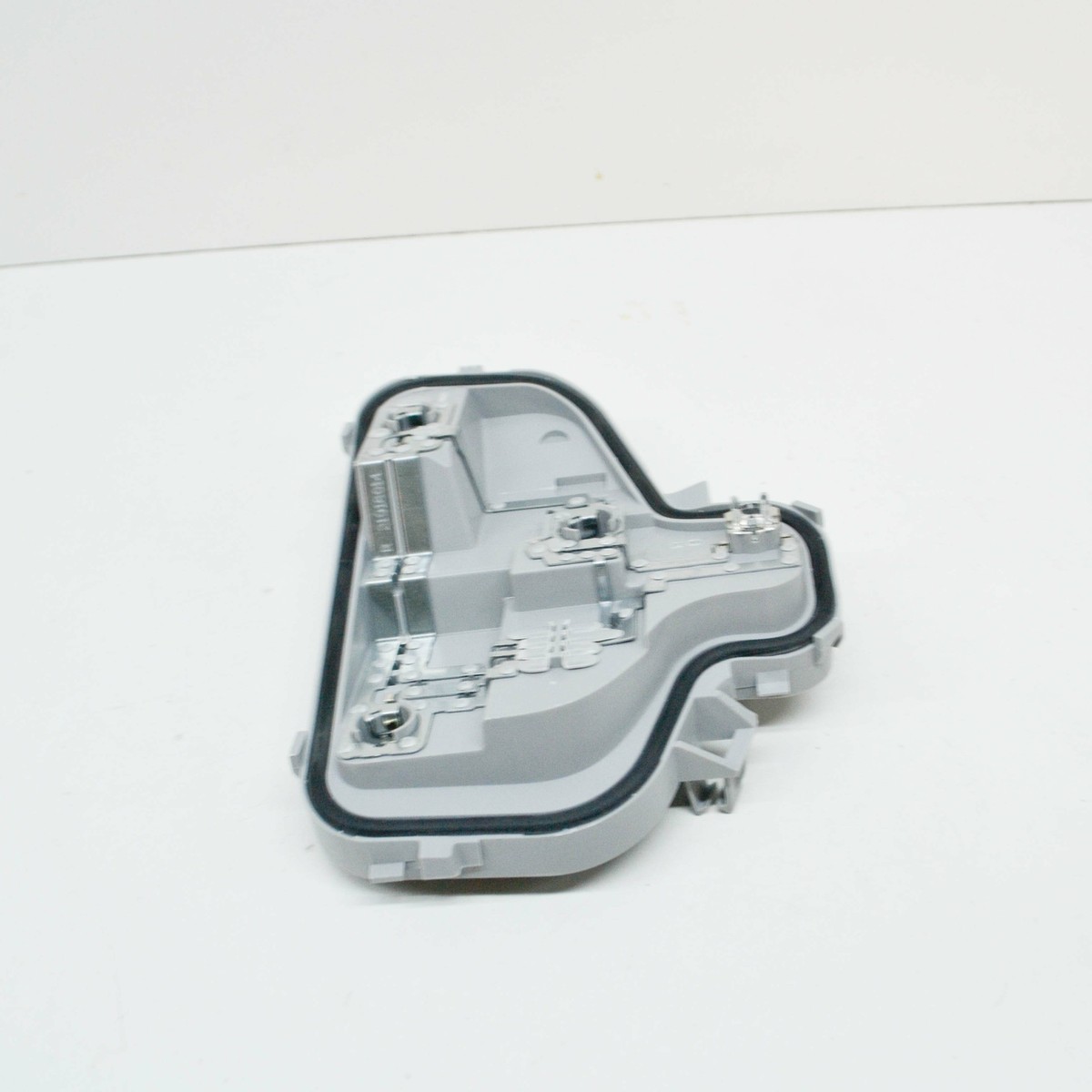 NEW AUDI A3 8P REAR LEFT OUTER TAIL LIGHT BULB HOLDER LHD