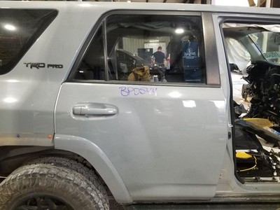 17 2017 TOYOTA 4 RUNNER TRD PRO REAR DOOR GRAY RIGHT PASSENGER ELECTRIC WINDOW