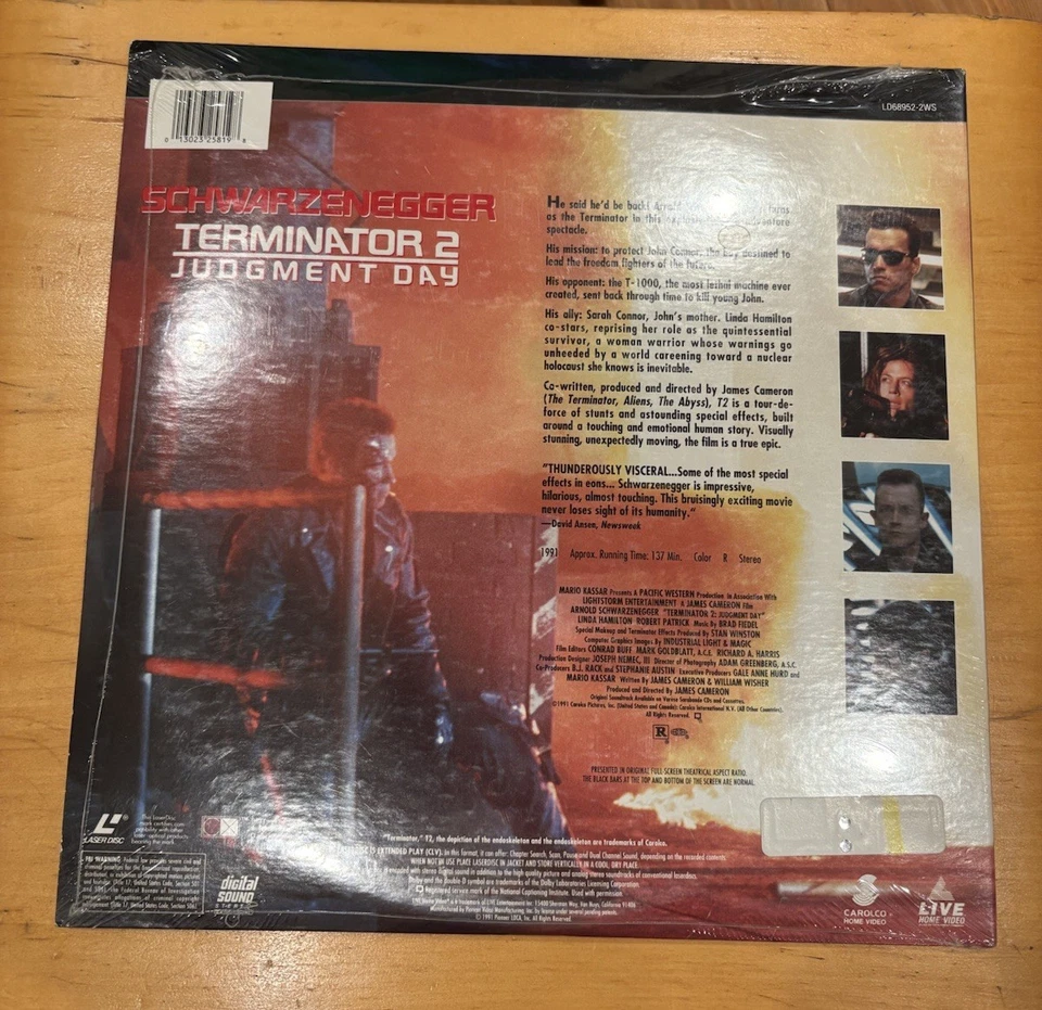 Terminator 2 Judgment Day LD LASERDISC NEW Arnold Schwarzenegger. Foto 2 de 2