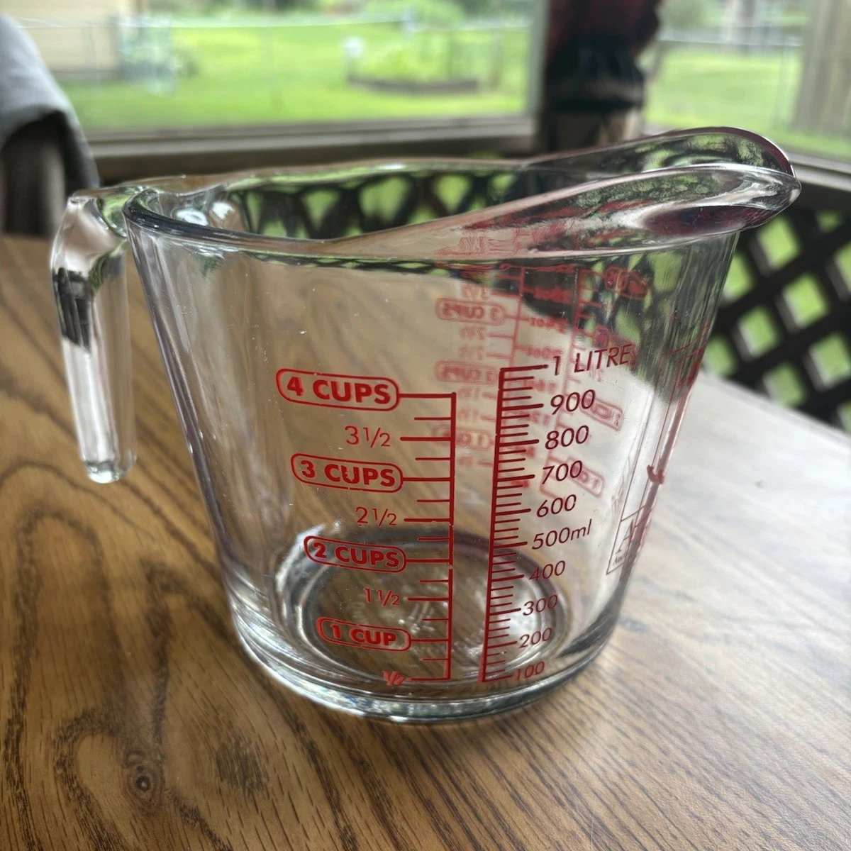 VTG Anchor Hocking 4 Cup Glass Measuring Cup Red Markings Handle Spout #699