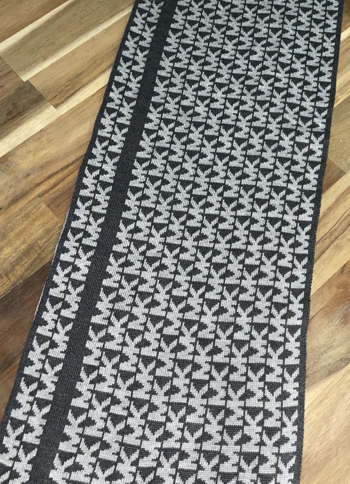 NEW MICHAEL KORS Women's Knit Scarf MK Logo Monogram Derby Gray 537170 NWT thumbnail 4