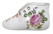 Herend Baby Shoe Handpainted Hungary Queen Victoria Marked 7570/PBR