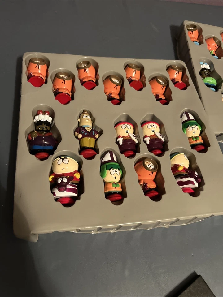 South Park Collector Chess Game Set Comedy Central Cardinal - Image 2 of 4
